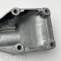 A6122230204 Кронштейн / опора двигателя, правая на Mercedes ML270 2.7 CDI OM612 W163