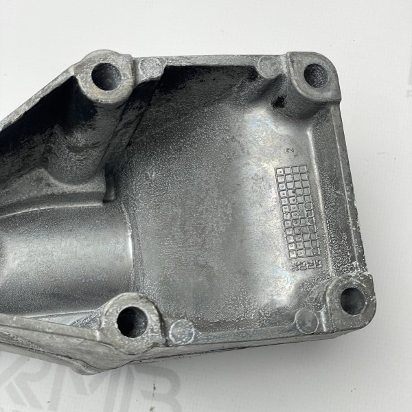 A6122230204 Кронштейн / опора двигателя, правая на Mercedes ML270 2.7 CDI OM612 W163