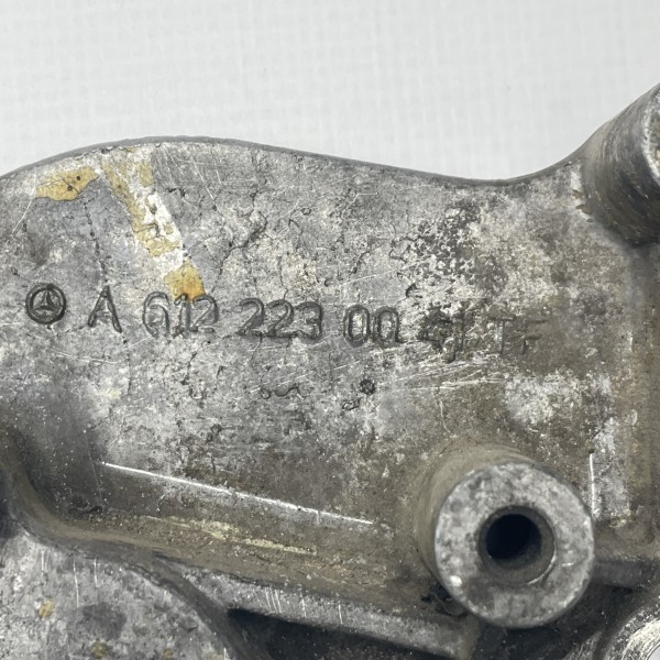 A6122230041 Кронштейн топливного фильтра на Mercedes W 903 / W 904 316 416 2.7 CDI OM612