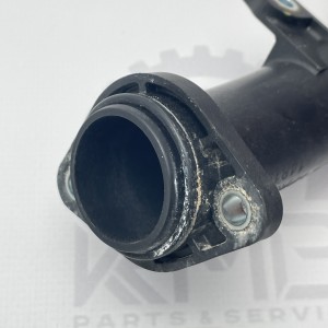 1481934 Патрубок системы охлаждения 2.2 CDI OM651 на Mercedes Sprinter W 907 / W 910