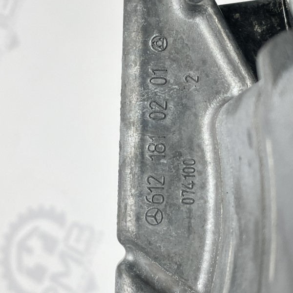 6121810201 Масляний насос на Мерседес 2.7 CDI OM612 C270 / W203 / Е270 W211 OM647