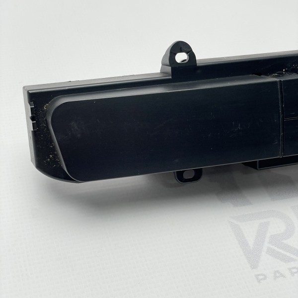 A9068701010 Блок кнопок центральной консоли на Mercedes Sprinter W 906 A9068701010 Блок кнопок центральной консоли на Mercedes Sprinter W 906