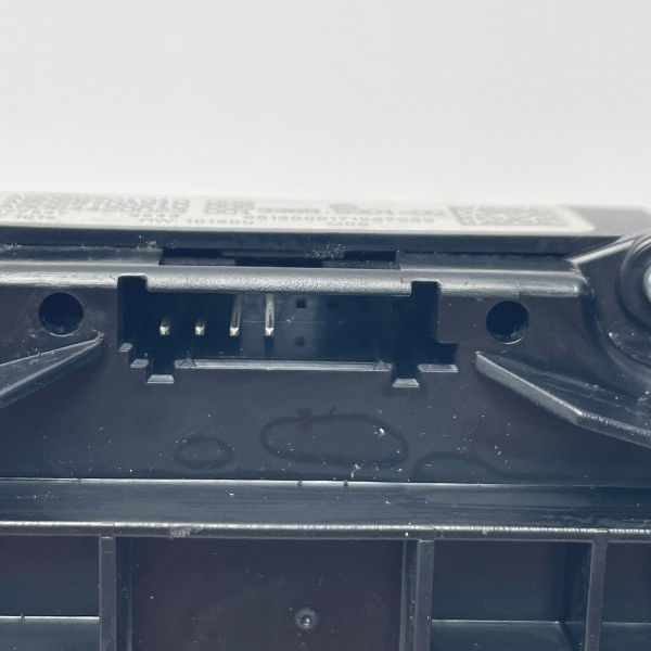 A9068701010 Блок кнопок центральной консоли на Mercedes Sprinter W 906 A9068701010 Блок кнопок центральной консоли на Mercedes Sprinter W 906