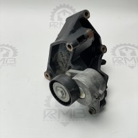 03L260881 Кронштейн дополнительного компрессора кондиционера на Volkswagen Crafter 2.0 TDI