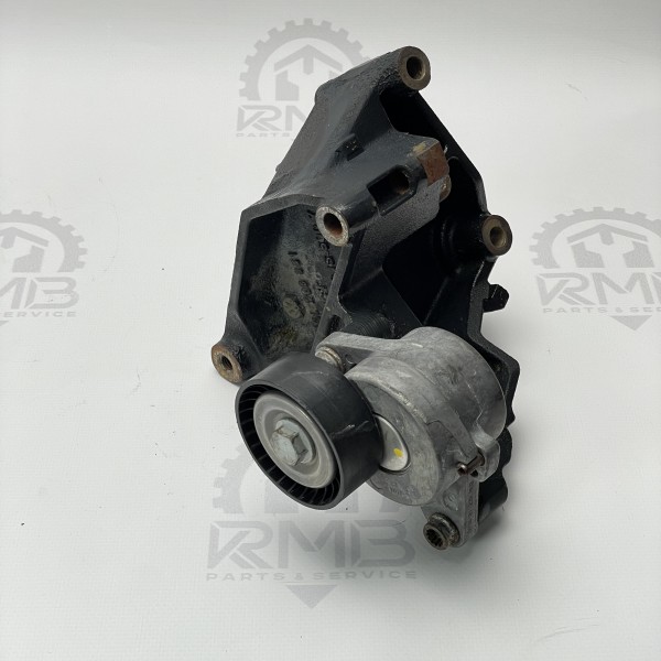 03L260881 Кронштейн дополнительного компрессора кондиционера на Volkswagen Crafter 2.0 TDI 03L260881 Кронштейн дополнительного компрессора кондиционера на Volkswagen Crafter 2.0 TDI