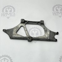 03L131535E Кронштейн крепления радиатора EGR на Volkswagen Crafter 2.0 TDI
