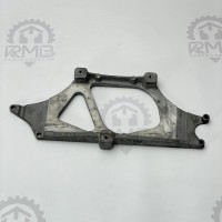 03L131535E Кронштейн крепления радиатора EGR на Volkswagen Crafter 2.0 TDI