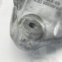 03L199308B Кронштейн двигателя, опорная лапа правая на Volkswagen Crafter 2.0 TDI