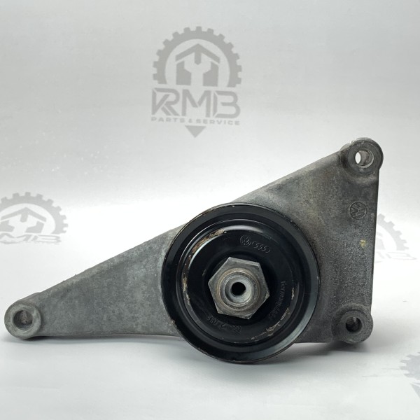 03L145167A Кронштейн вихлопной муфты на Volkswagen Crafter 2.0 TDI 03L145167A Кронштейн вихлопной муфты на Volkswagen Crafter 2.0 TDI