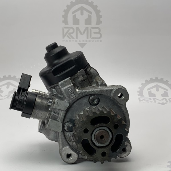 03L130755AB Топливный насос высокого давления (ТНВД) на Volkswagen Crafter 2.0 TDI 03L130755AB Топливный насос высокого давления (ТНВД) на Volkswagen Crafter 2.0 TDI