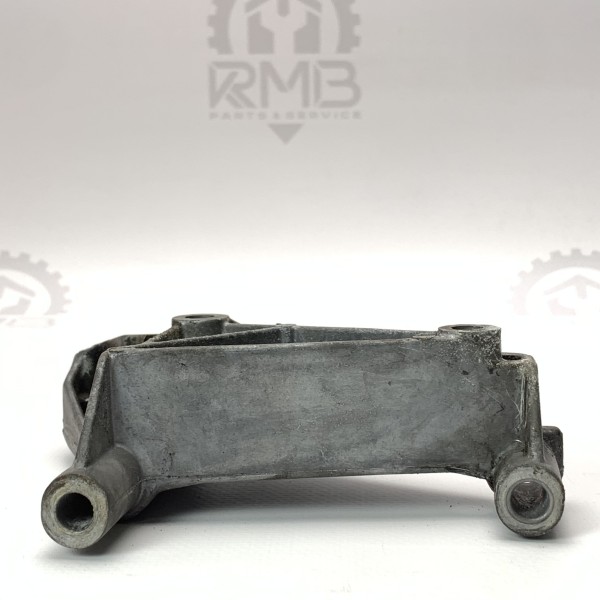 A6062360230 Кронштейн крепления гидроусилителя на Mercedes 2.9TD OM602 3.0 TD OM606