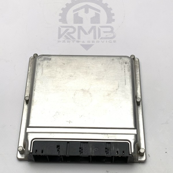 A0255453832 Блок управления двигателем 2.2 CDI OM611 на Mercedes C220 W202 C-class A0255453832 Блок управления двигателем 2.2 CDI OM611 на Mercedes C220 W202 C-class