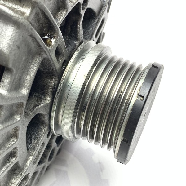03L903024C Генератор 180А на Volkswagen Crafter 2.0 TDI