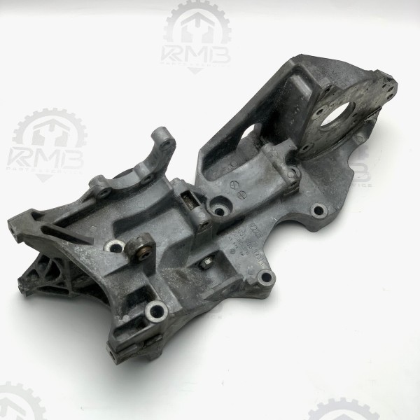 03L903143L Кронштейн крепления генератора и компрессора на Volkswagen Crafter 2.0 TDI