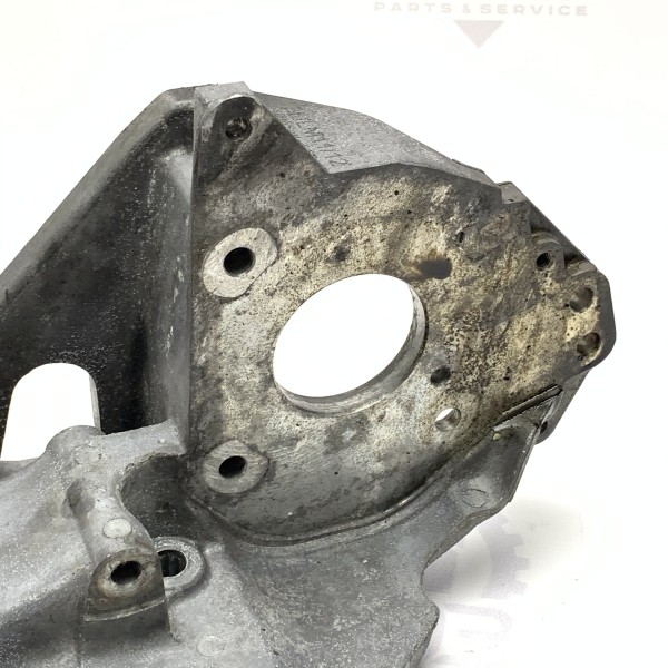 03L903143L Кронштейн крепления генератора и компрессора на Volkswagen Crafter 2.0 TDI 03L903143L Кронштейн крепления генератора и компрессора на Volkswagen Crafter 2.0 TDI