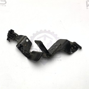 2E0121079M Кронштейн крепления VAG  на Volkswagen Crafter 2.0 TDI