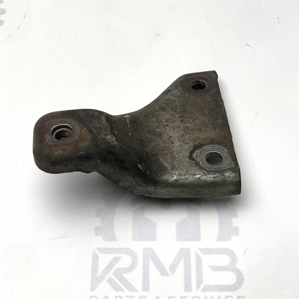 03L145536E Кронштейн крепления турбины VAG  на Volkswagen Crafter 2.0 TDI