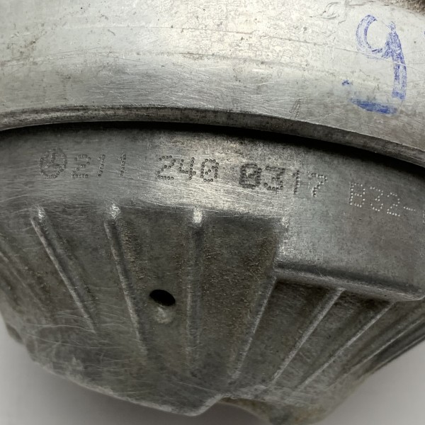 A2112400317 Левая опорная подушка двигателя на Mercedes  W211