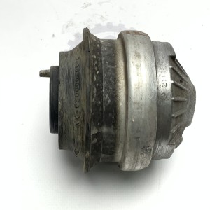 A2112403817 Engine mount Mercedes W211