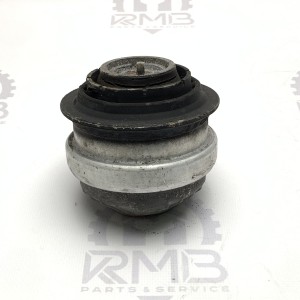 A2202401817 Опорная подушка двигателя на Mercedes  3.2CDI S320 W220