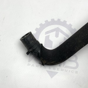 A6462030482 Cooling system hose for the heat exchanger on the Mercedes C-Class W203 / E-Class W211 2.2 CDI OM646