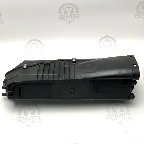 A6460901001 Корпус воздушного фильтра на Mercedes E-Class W211 2.2 CDI OM646
