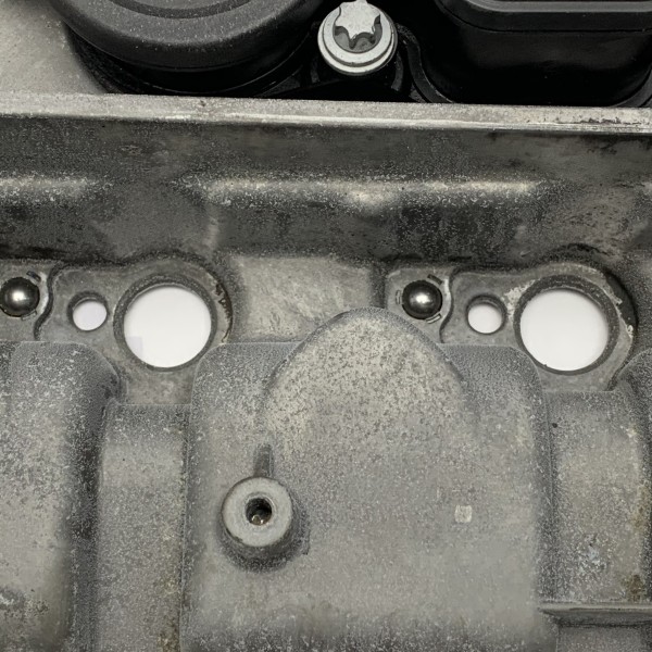 A6460160505 Крышка клапанной крышки на Mercedes C-Class W203 / E-Class W211 / CLK W209   2.2 CDI OM646