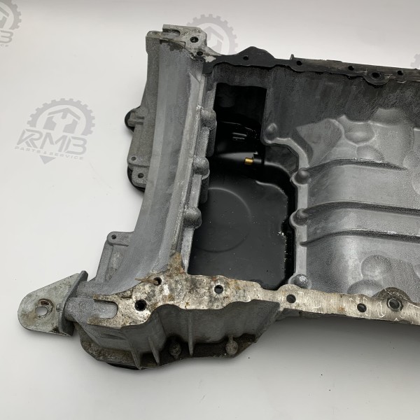 A6420100928 A6420140902 Масляный поддон в сборе на Mercedes 3.0 CDI OM642 E-Class W211 A6420100928 A6420140902 Масляный поддон в сборе на Mercedes 3.0 CDI OM642 E-Class W211