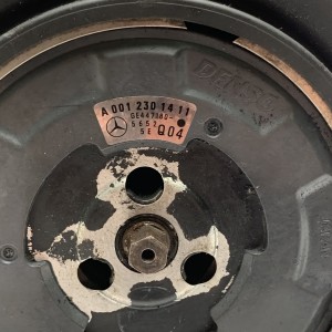 A0012301411 Компрессор кондиционера на Mercedes E-Class W211 / S-Class W220 2.2 2.7 3.2 CDI OM646 647 648