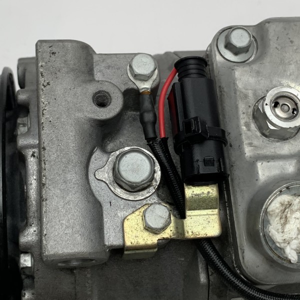 A0012300811 Компресор кондиціонера Denso на Мерседес C-Class W203 / E-Class W211 7SEU16C 2.2 2.7 CDI OM612 647