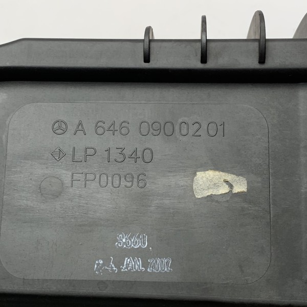 A6460900201 Корпус воздушного фильтра на Mercedes E-Class W211 Е211 2.7 CDI OM647 A6460900201 Корпус воздушного фильтра на Mercedes E-Class W211 Е211 2.7 CDI OM647