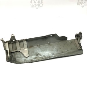 A6470940041 Кронштейн крепления воздушного фильтра на Mercedes E-Class W211 Е270 2.7 CDI OM647