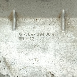 A6470940041 Кронштейн крепления воздушного фильтра на Mercedes E-Class W211 Е270 2.7 CDI OM647