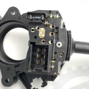  A6395430124 Steering wheel-mounted switch / guitar / turn signal, wiper, and light switch for Mercedes Vito / Viano W639
