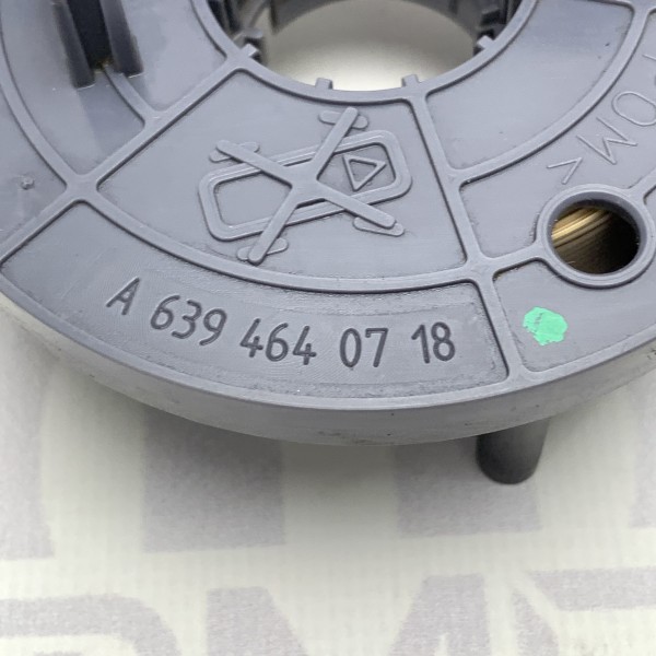A6394640718 Подрулевой шлейф AirBag на Mercedes Vito / Viano W639 A6394640718 Подрулевой шлейф AirBag на Mercedes Vito / Viano W639