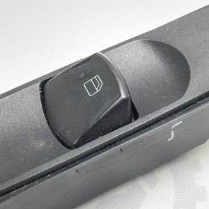 A6395451413 Right-side passenger window control module for Mercedes Vito / Viano W639