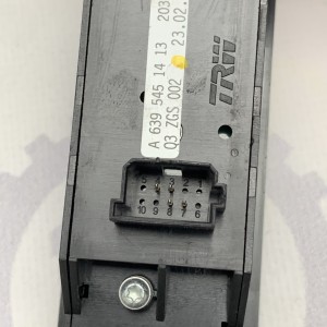 A6395451413 Right-side passenger window control module for Mercedes Vito / Viano W639