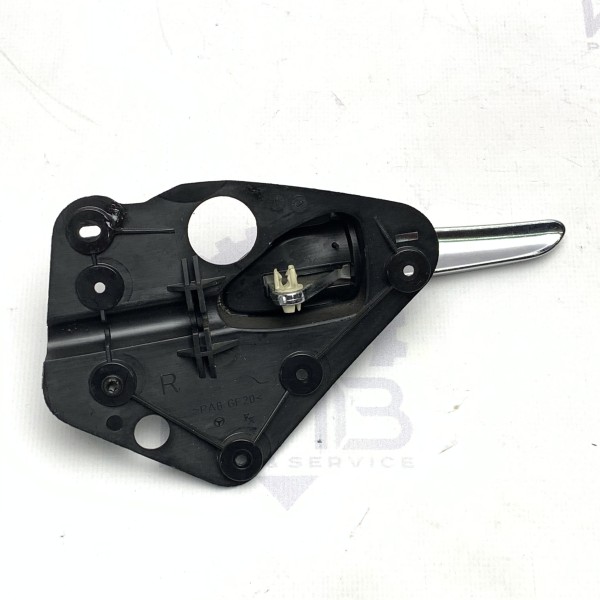 A6397600961 Ручка открывания двери внутренняя правая R (ХРОМ) на Mercedes Vito / Viano W639