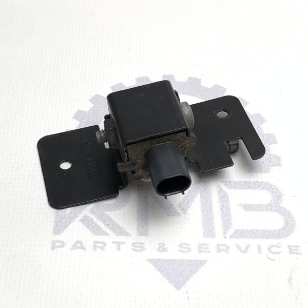 0038202826 Датчик удара и ускорения SRS для подушки безопасности на Mercedes Vito / Viano W639