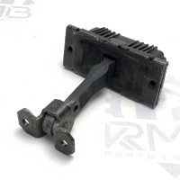 A6397200016 Ограничитель передних левой и правой дверей на Mercedes Vito / Viano W639