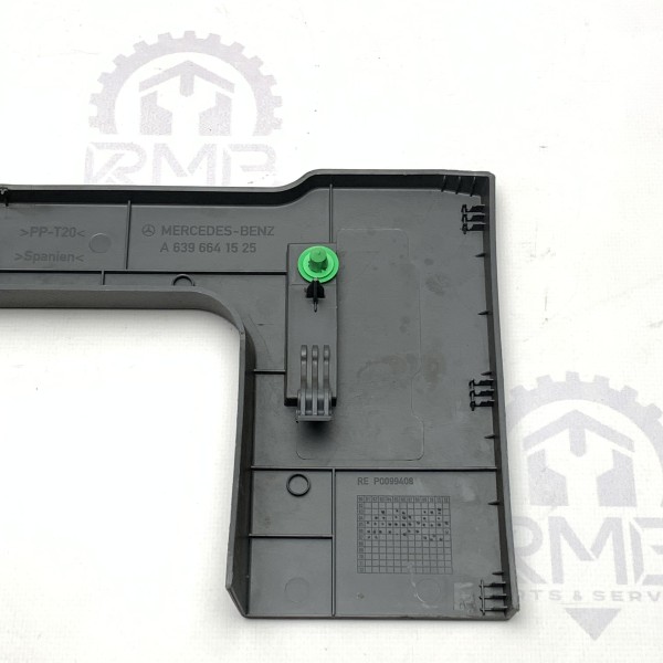 A6396641525 Пластиковая панель сиденья, левая на Mercedes Vito / Viano W 639 A6396641525 Пластиковая панель сиденья, левая на Mercedes Vito / Viano W 639