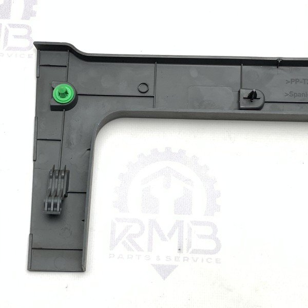A6396641525 Пластиковая панель сиденья, левая на Mercedes Vito / Viano W 639 A6396641525 Пластиковая панель сиденья, левая на Mercedes Vito / Viano W 639