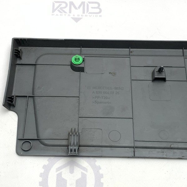 6396640725 Пластиковая панель приборной панели на Mercedes Vito / Viano W 639