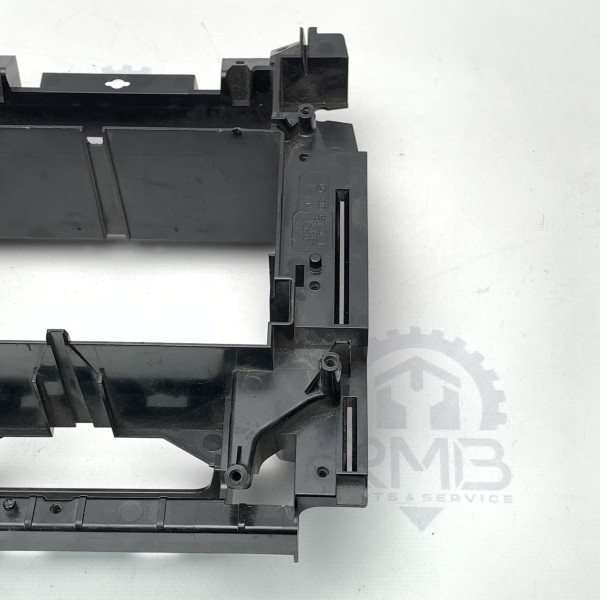 A2036890416 Рамка магнитолы и блока предохранителей на Mercedes C-Class W203 A2036890416 Рамка магнитолы и блока предохранителей на Mercedes C-Class W203