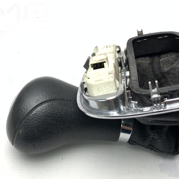 A2032672088 Ручка АКПП с декоративной рамкой и чехлом, с дефектом на Mercedes C-Class W203