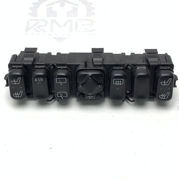 A1688203810 Блок кнопок управления подогревом сидений и зеркал на Mercedes A-Class W168