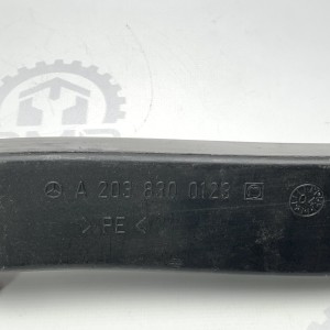 A2038300123 Air vent / duct / deflector for the cabin air conditioning system, genuine part for the Mercedes C-Class W 203
