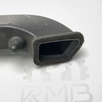 A2038300223 Воздуховод / патрубок / распределитель воздуха консоли / дефлектор обдува салона правый, оригинальная деталь на Mercedes C-Class W 203