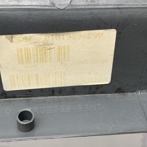 A6396861010 Накладка порога передня права на Мерседес Віто / Віано W 639