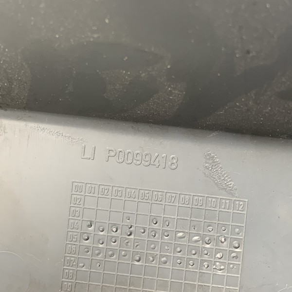 A6396860910 Накладка порога передняя левая на Mercedes Vito / Viano W 639 A6396860910 Накладка порога передняя левая на Mercedes Vito / Viano W 639